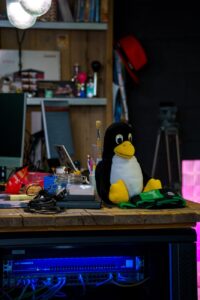 Illustration of VitruvianOS: The Stunning BeOS-Inspired Desktop Linux You Must Try